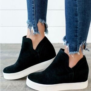 Steve Madden Wrangle Black Suede Hidden Wedge Women’s Slip On Platform Sneakers